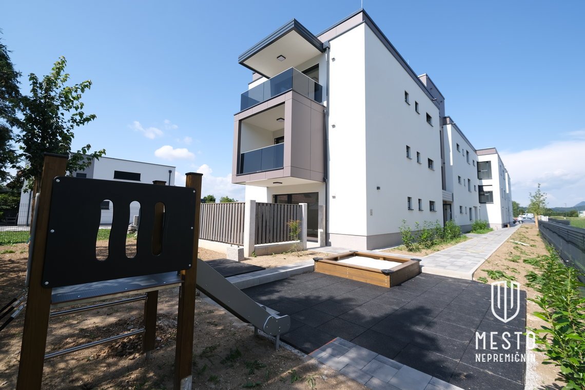 Three-bedroom apartment in Nadgorica – 11