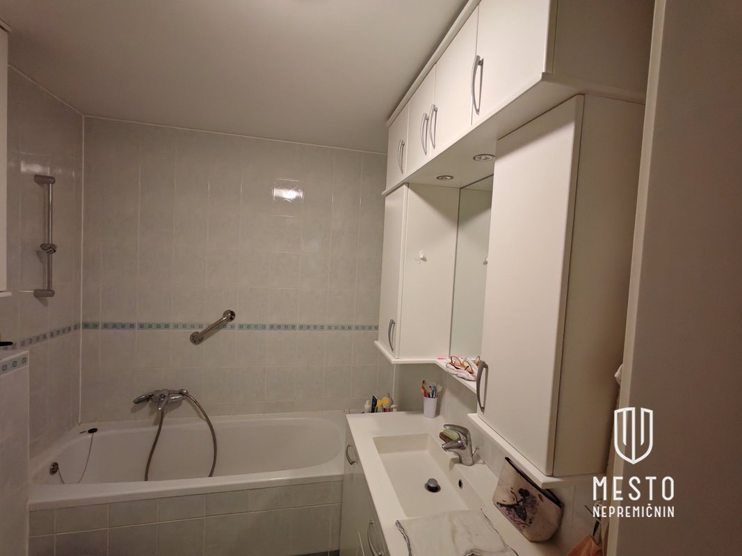 Three-room apartment in the center of Domžale – 5