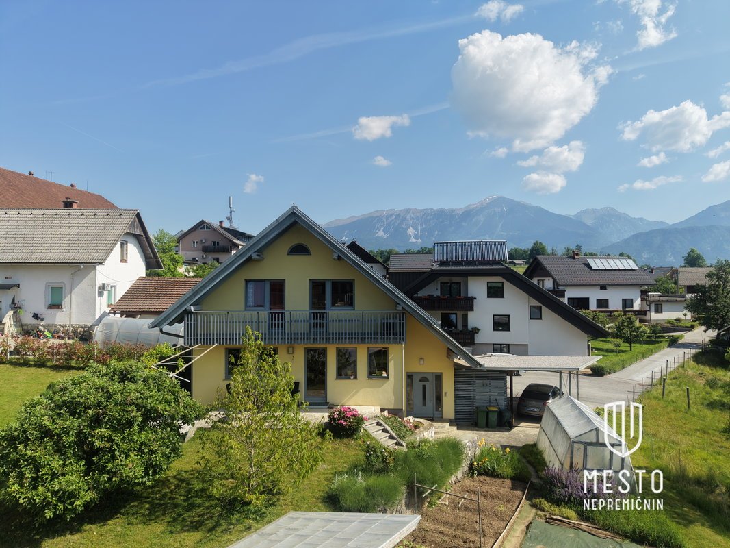 Detached house with business space in Ribno near Bled – 3