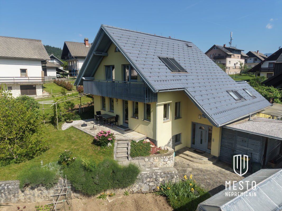 Detached house with business space in Ribno near Bled – 4