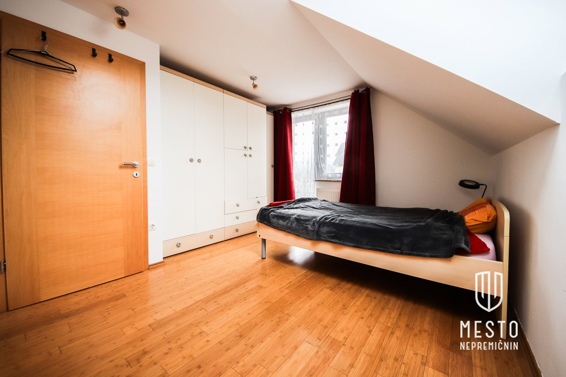 Detached house with business space in Ribno near Bled – 21