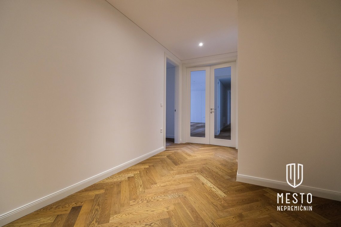 Spacious 4-room apartment – 14