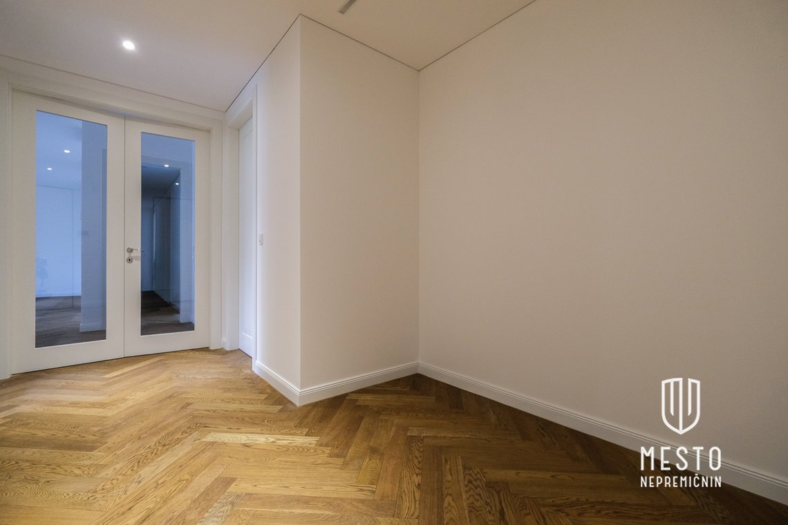 Spacious 4-room apartment – 15