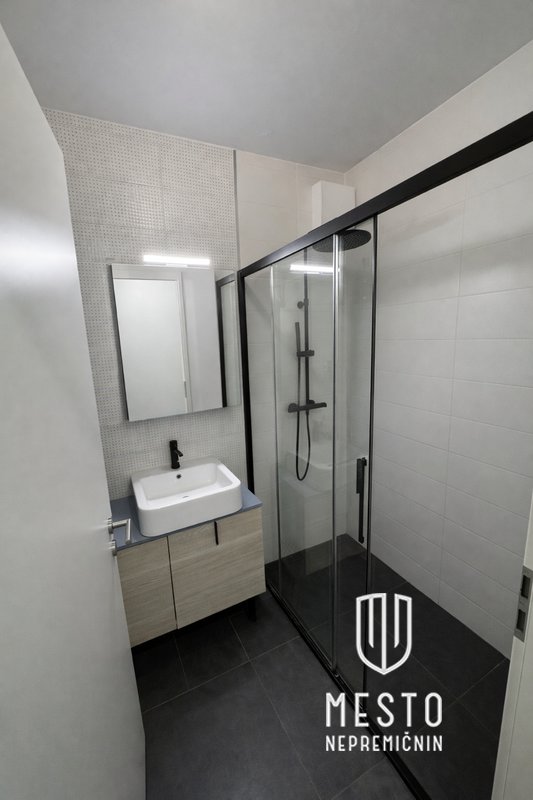 Four-bedroom apartment in Mengeš – 7