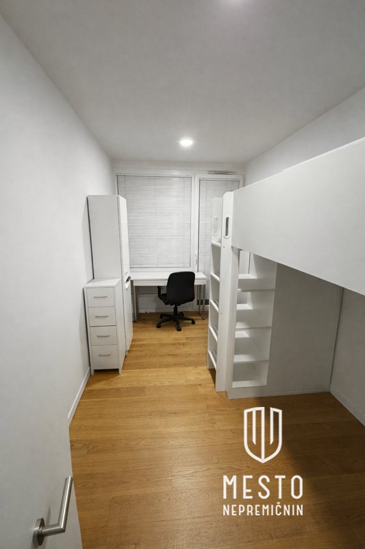 Four-bedroom apartment in Mengeš – 9