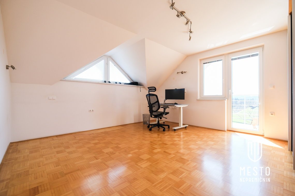 Detached house with open views - Mala Stara vas near Grosuplje – 10