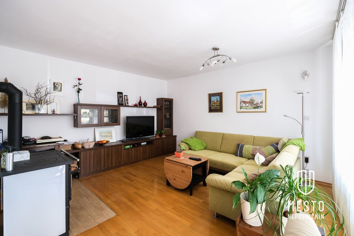 Developable plot with exceptional investment potential – multi-residential building – 8