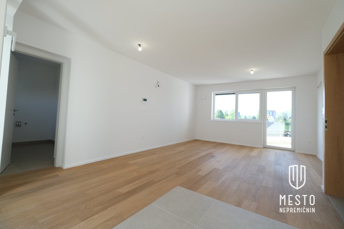 Two-room apartment in Nadgorica – 9