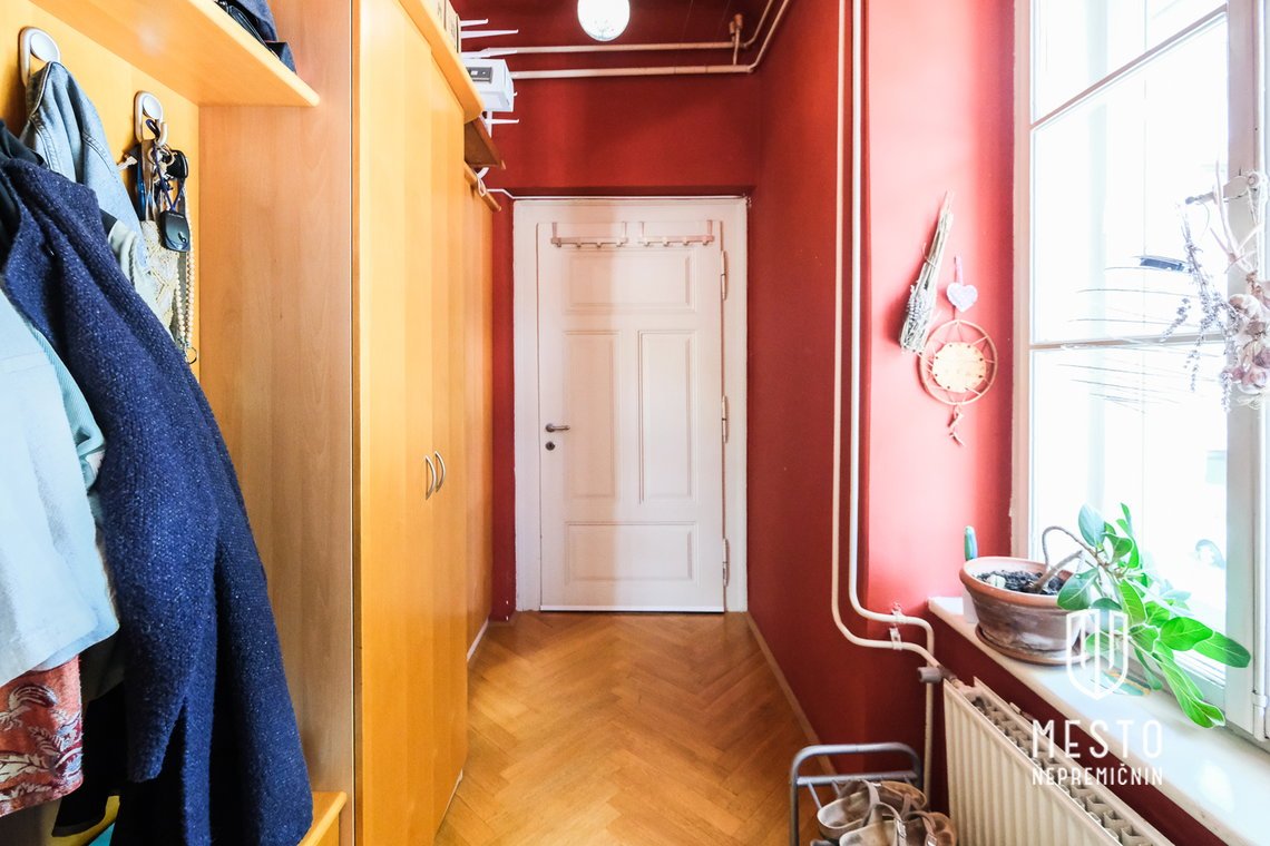 Three-bedroom apartment near the center - Poljanski nasip – 14