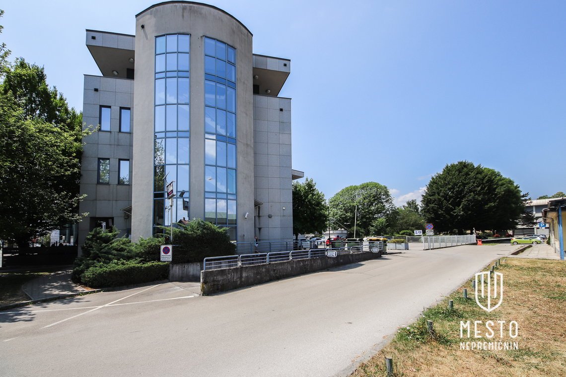 Commercial spaces in a busy location in Kranj – 5