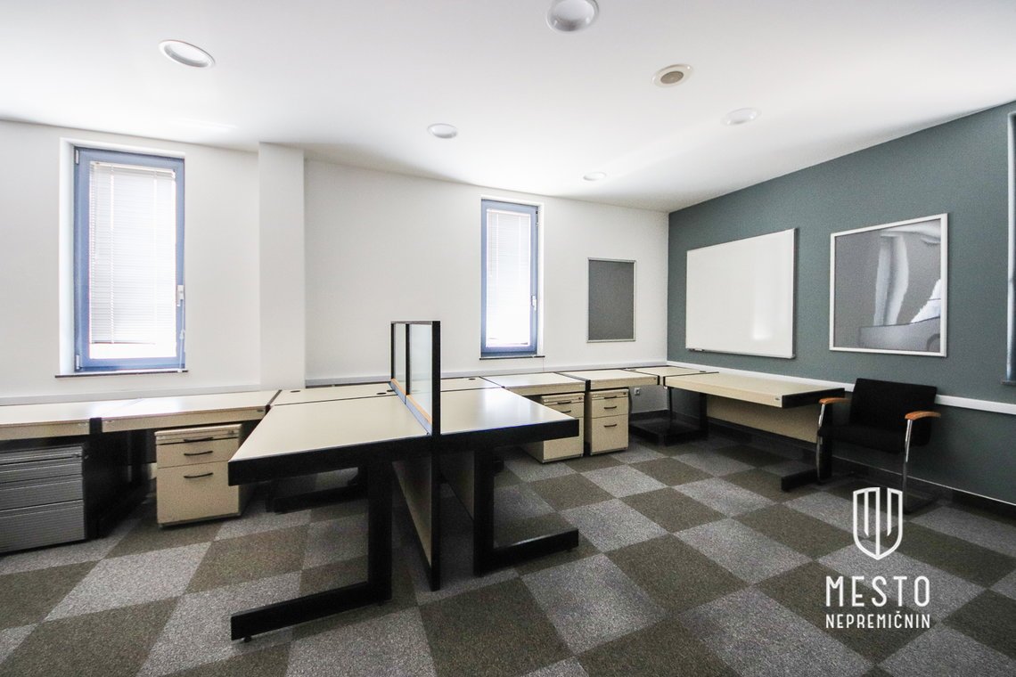 Commercial spaces in a busy location in Kranj – 18