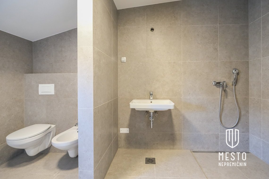 Three-bedroom apartment + studio in Grosuplje – 13