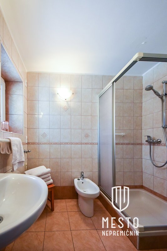 Two apartment houses with 15 apartments in Bohinj – 12