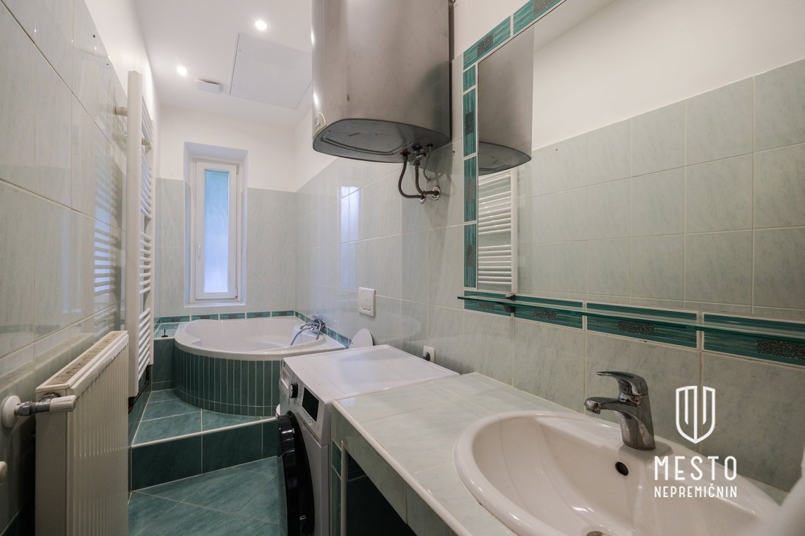 Four-bedroom apartment near Tivoli – 9