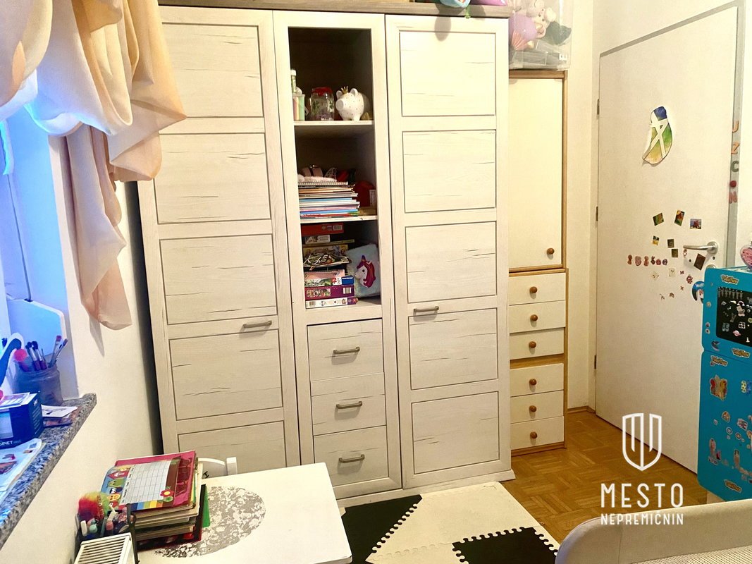 Three-and-a-half-room apartment with a courtyard on Dolgi Most – 16