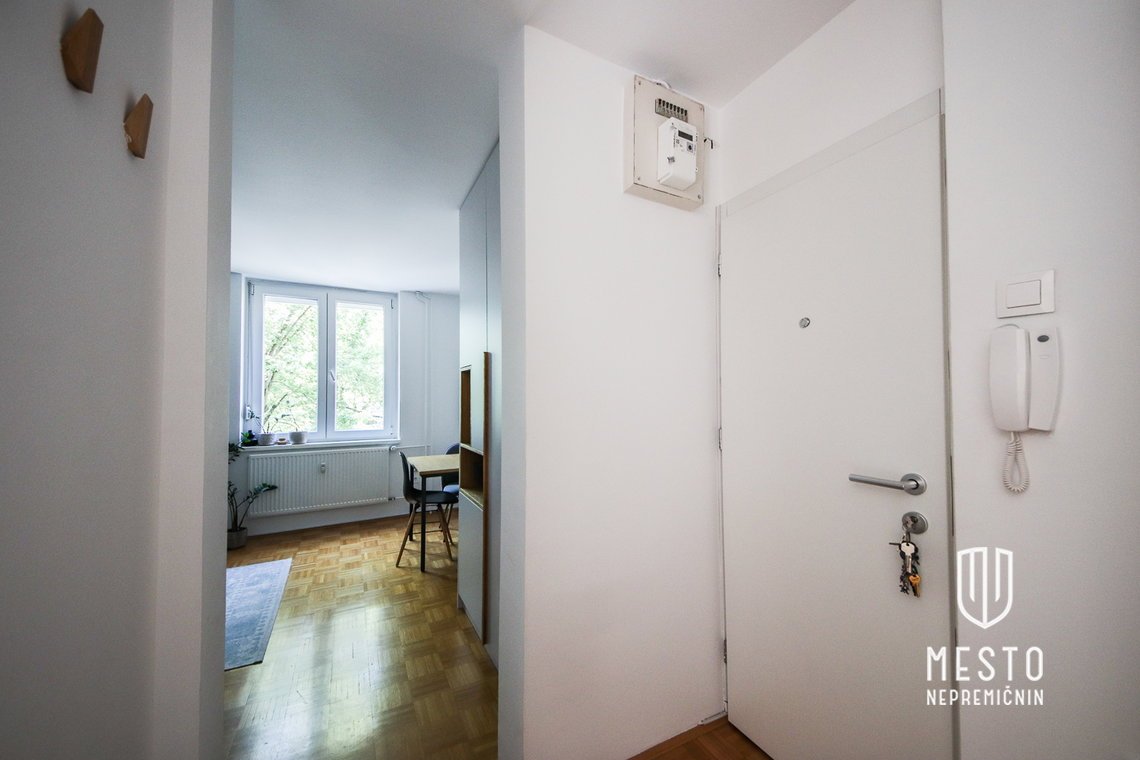 1,5-sobno stanovanje v mirnem manjšem bloku – 14