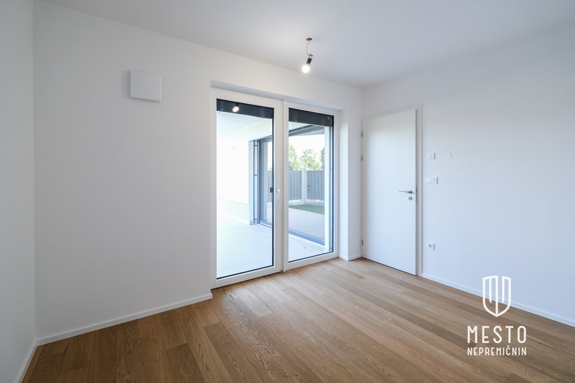 Two-bedroom apartment in Nadgorica – 4