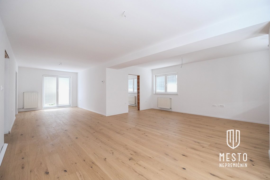 Detached house in Brod – potential to convert into 3 separate apartments – 13