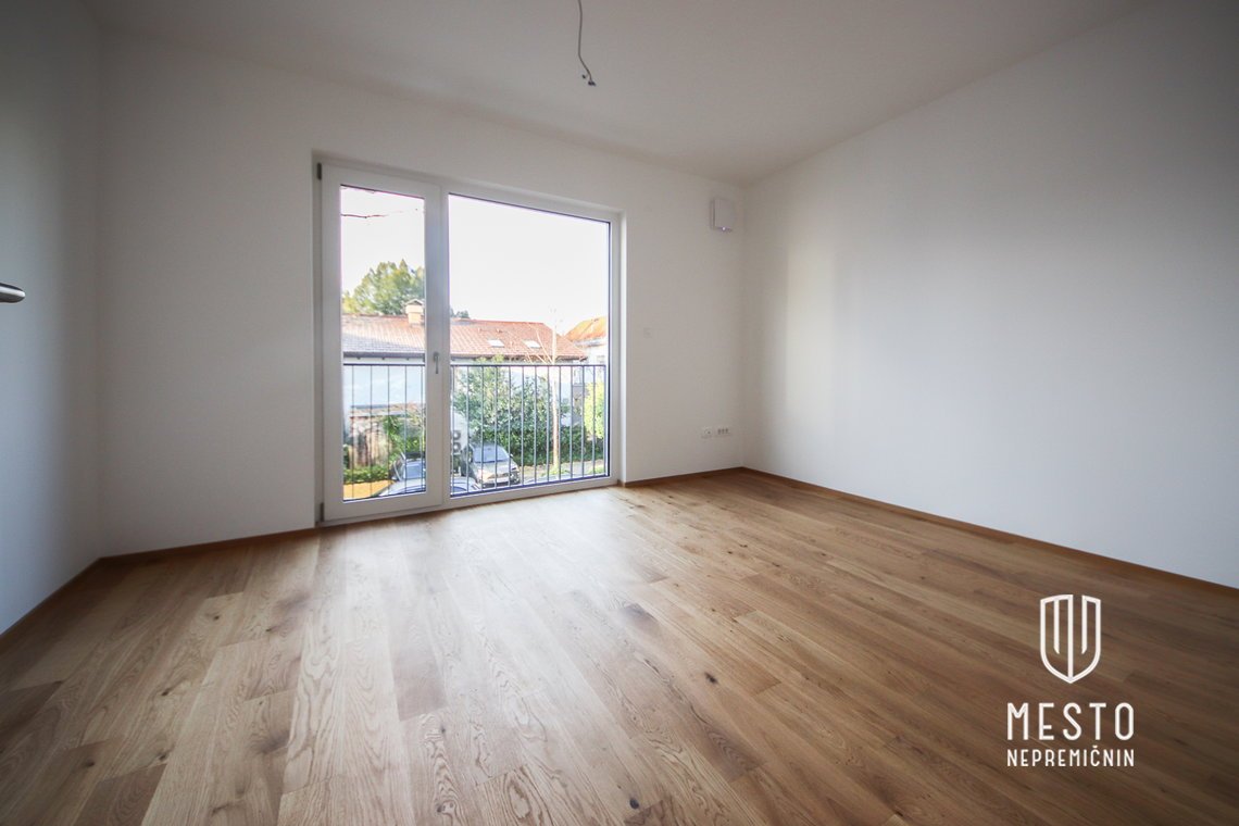 Apartment in a two-family building in Rožni Dolina – 8