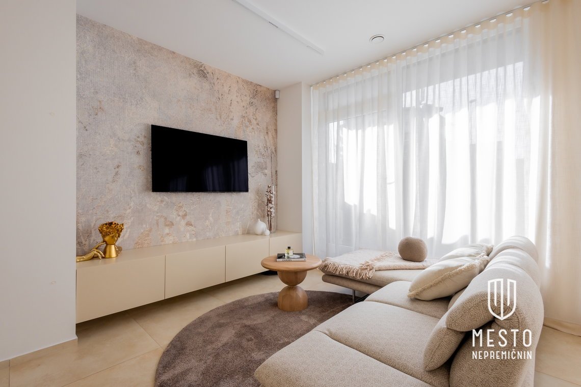 Modern designer two-bedroom duplex apartment with courtyard – Črnuče – 7