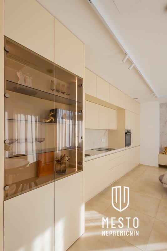 Modern designer two-bedroom duplex apartment with courtyard – Črnuče – 11