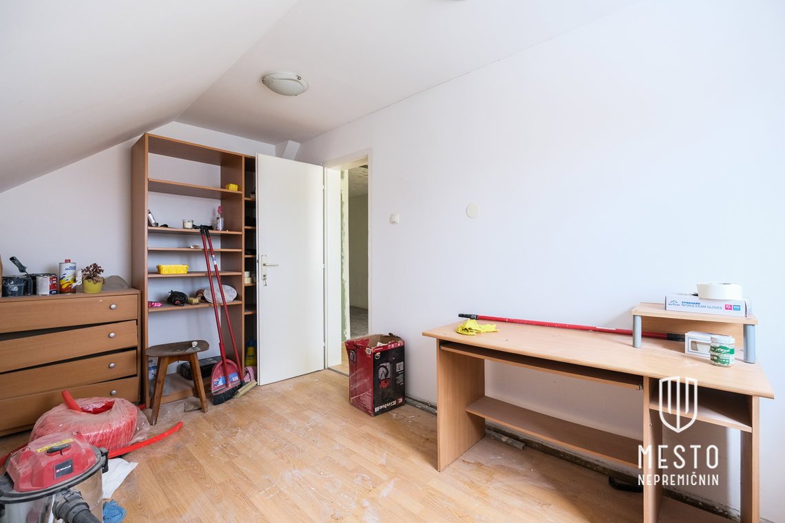 Three-room apartment in the city center on Slomškova Street – 8