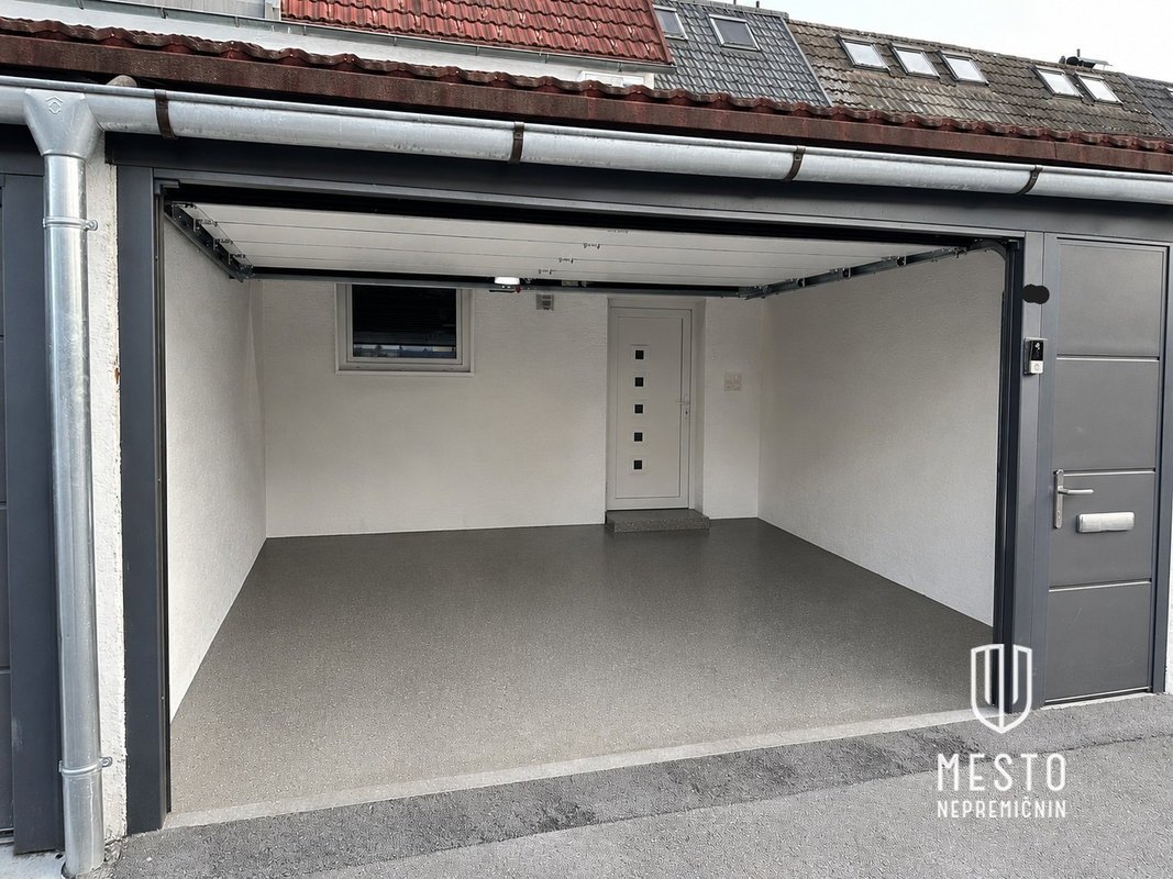 Terraced house with garage and courtyard in a quiet area of Zgornji Kašelj – 3