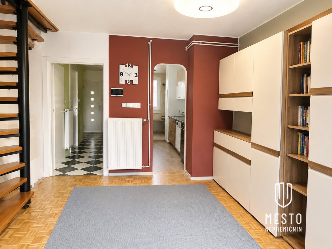 Terraced house with garage and courtyard in a quiet area of Zgornji Kašelj – 5