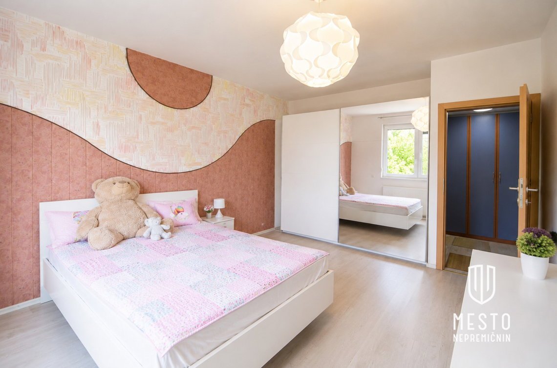 Three-bedroom apartment in Fužine – 10
