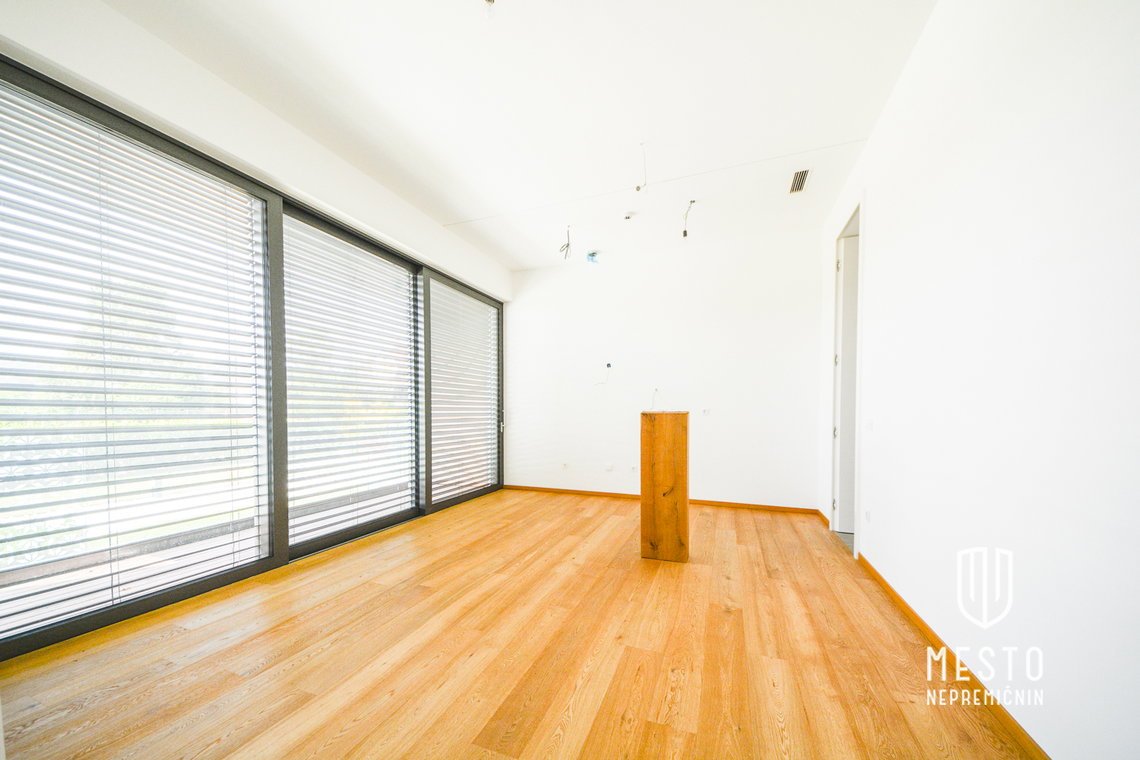 Premium 3-bedroom apartment at Rezidenca Preska – 5