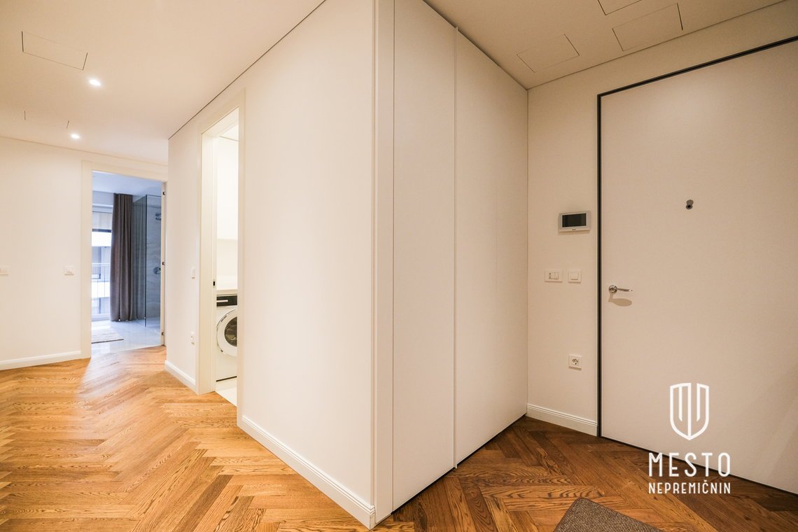 Three-bedroom apartment in the center, Schellenburg Palace – 17