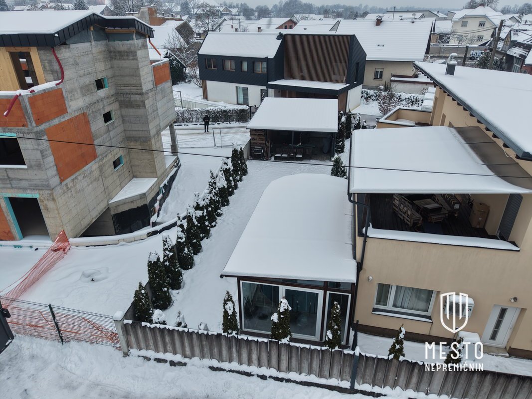 Exclusive detached house with pool and wellness, Ježica, Ljubljana – 37