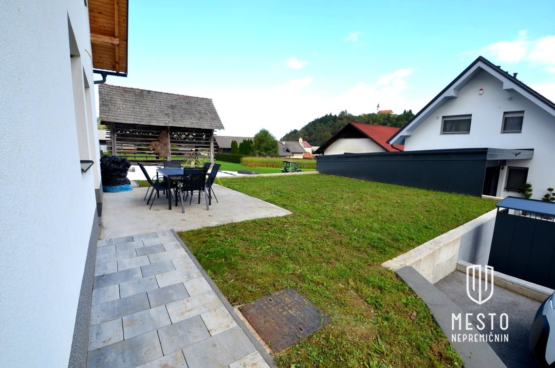 Duplex residential unit in Velika Račna (P+1, built in 2022, furnished) – 28
