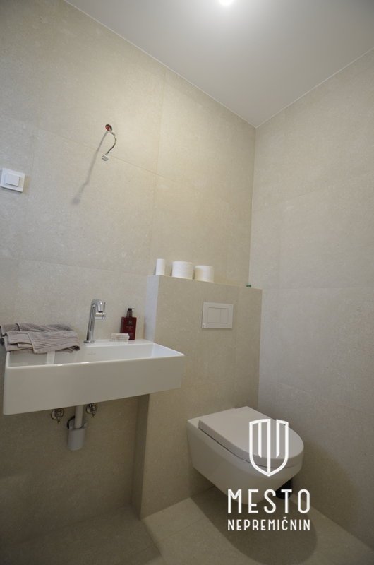 Four-room apartment in Vižmarje (P/1, extended and fully renovated in 2025) – 15
