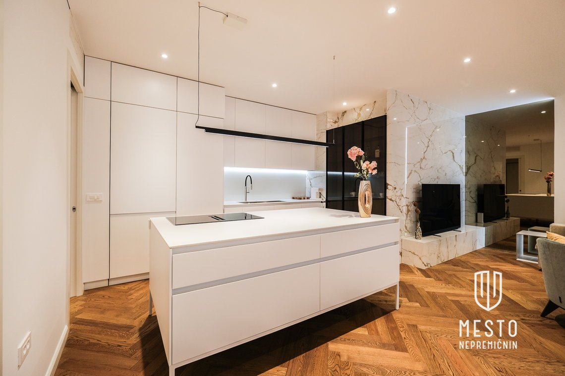 Three-bedroom apartment in the city center, Schellenburg Palace – 7