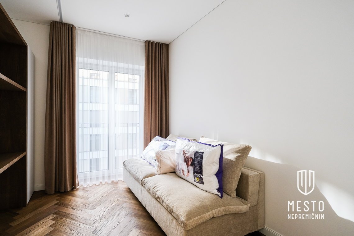 Three-bedroom apartment in the city center, Schellenburg Palace – 15