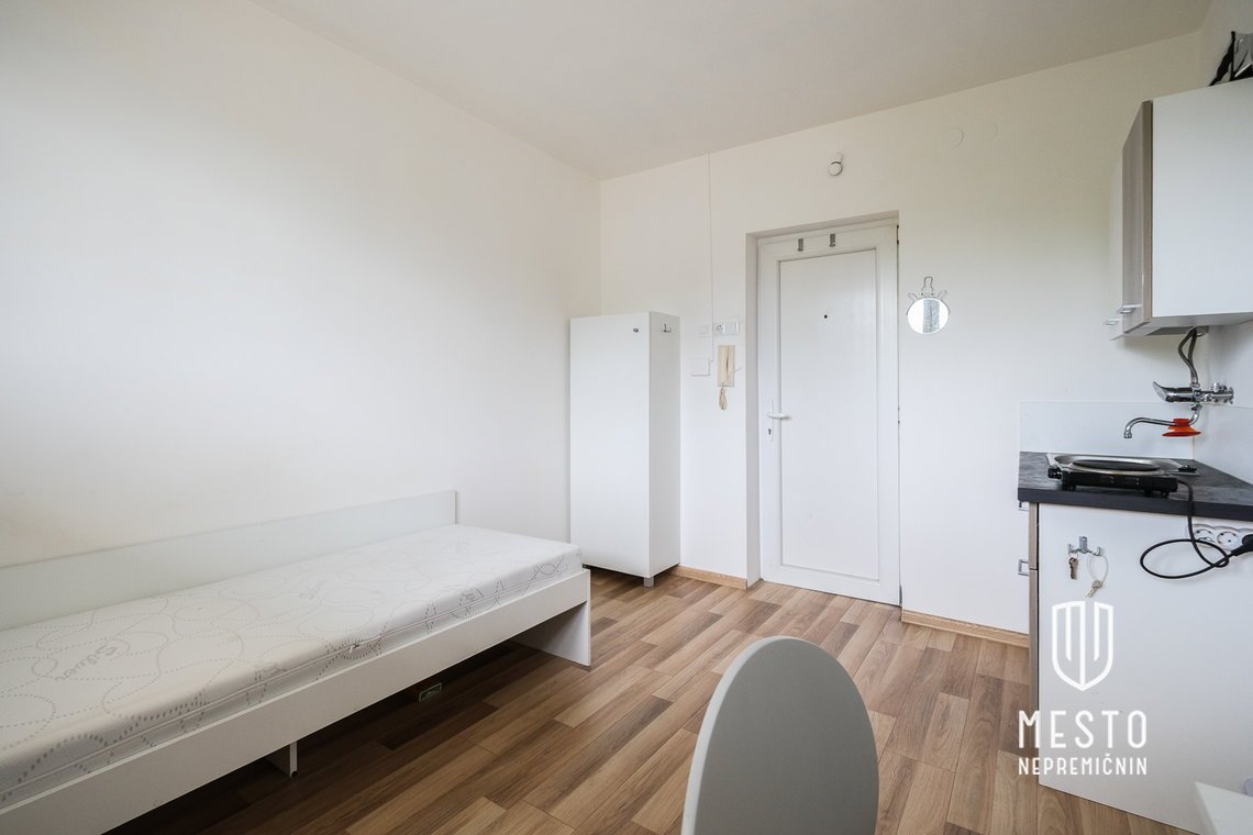 Room in Prule – 4