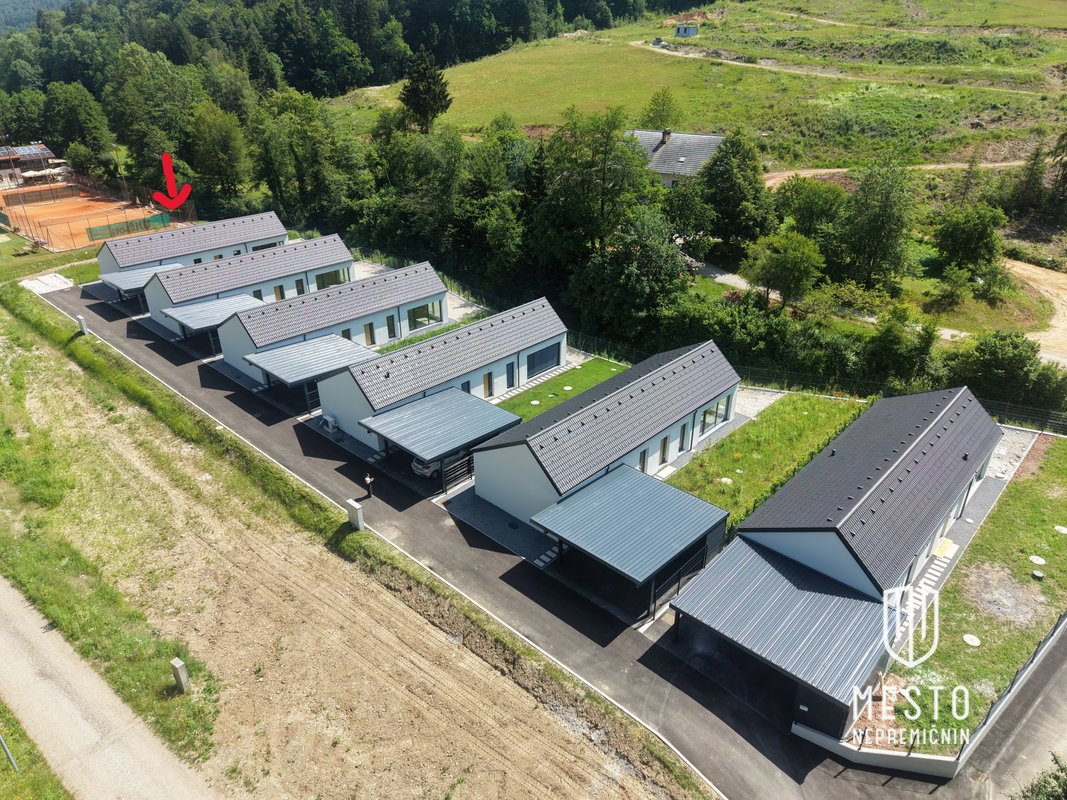 Atrijska hiša v soseski Cereja (P, III. pgf, l. 2025) – 2