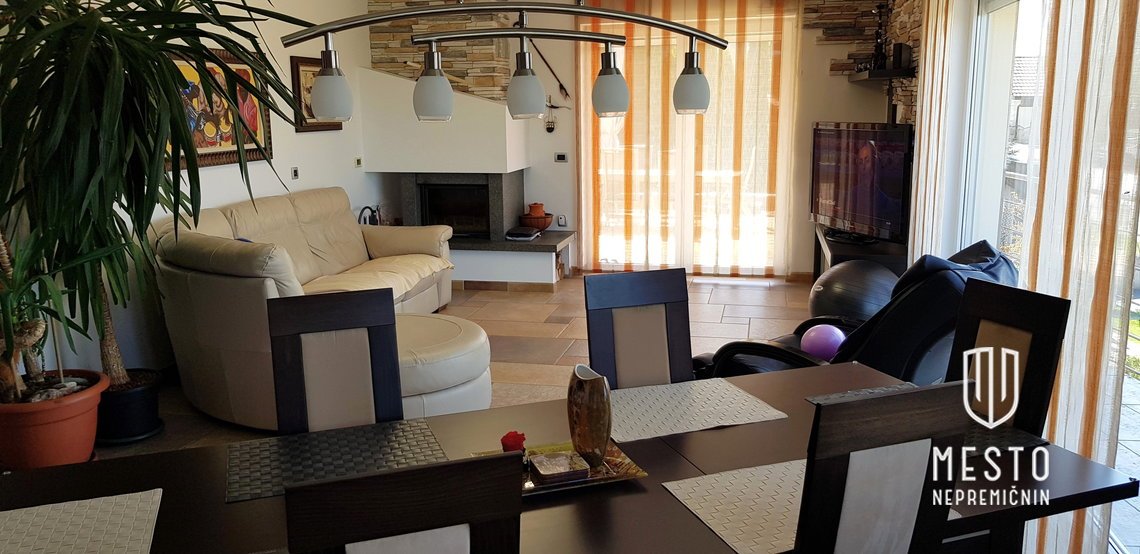 Spacious family duplex in Gradišče – tranquility, views and premium fittings – 9