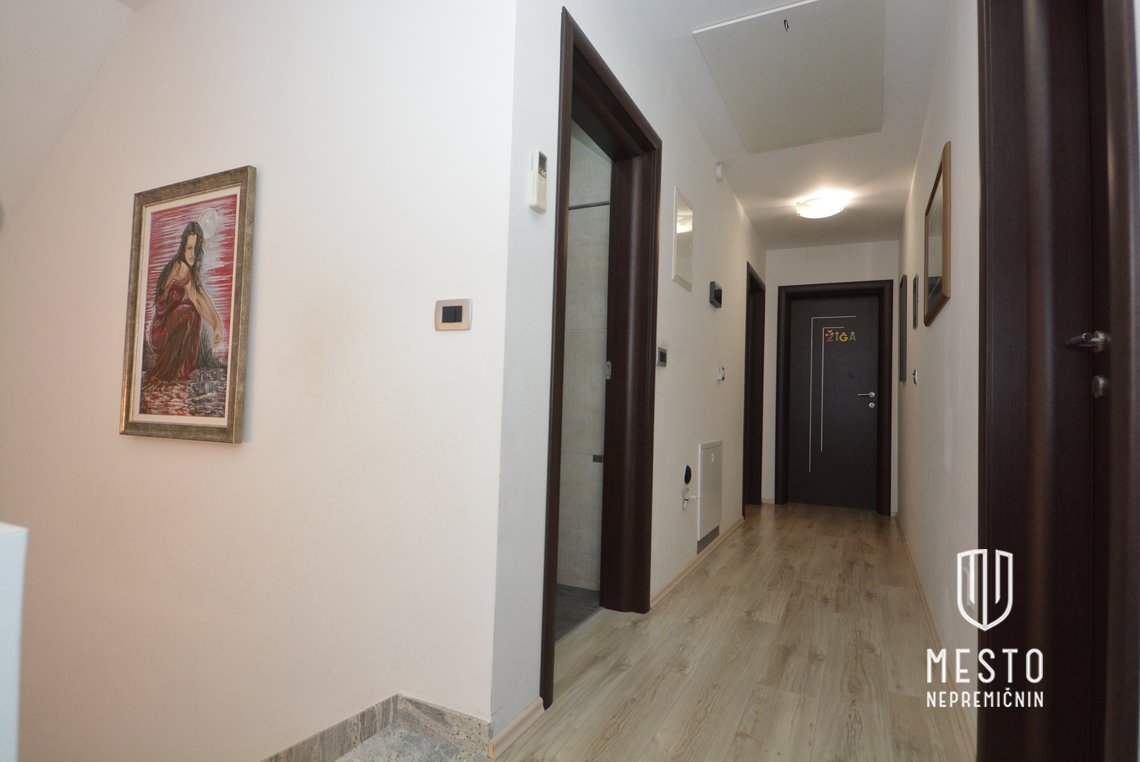 Spacious family duplex in Gradišče – tranquility, views and premium fittings – 15
