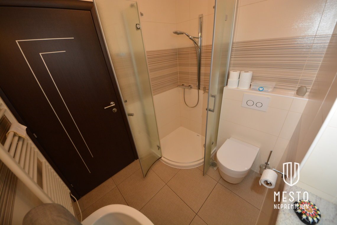 Spacious family duplex in Gradišče – tranquility, views and premium fittings – 25
