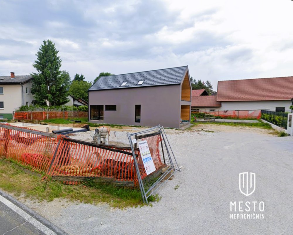Land with building permit and already built basement – Vodice – 3