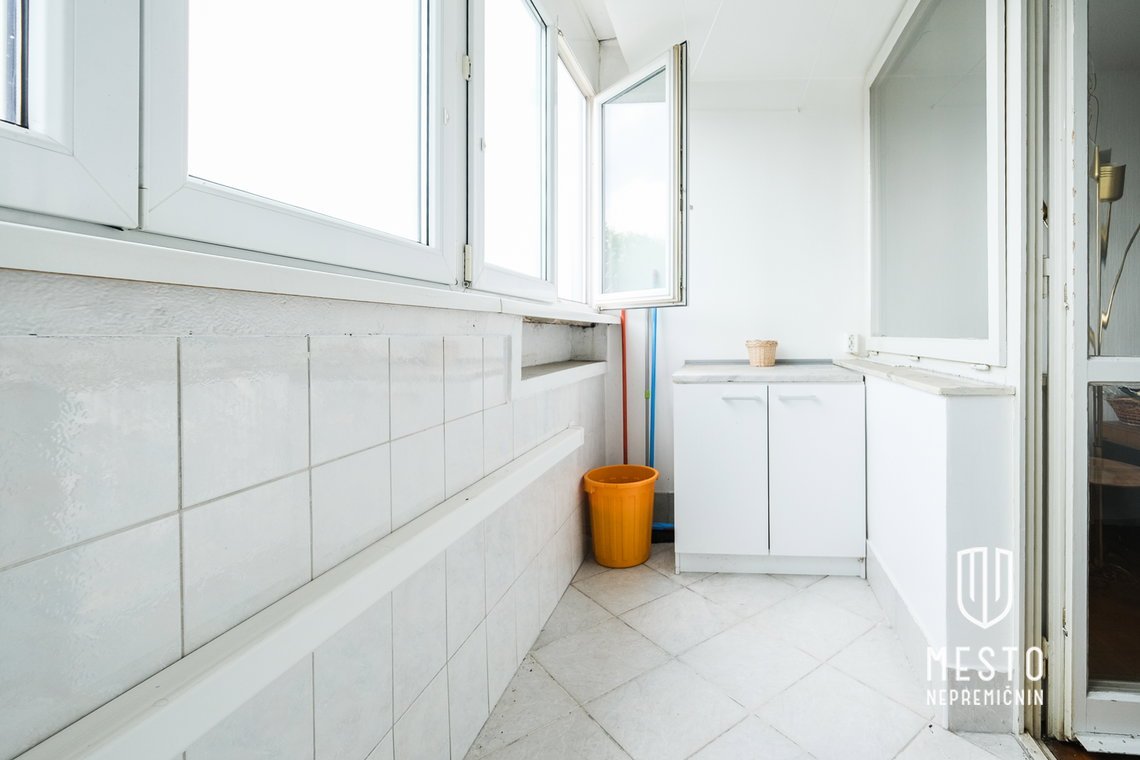 Spacious three-room apartment in Šiška – 2