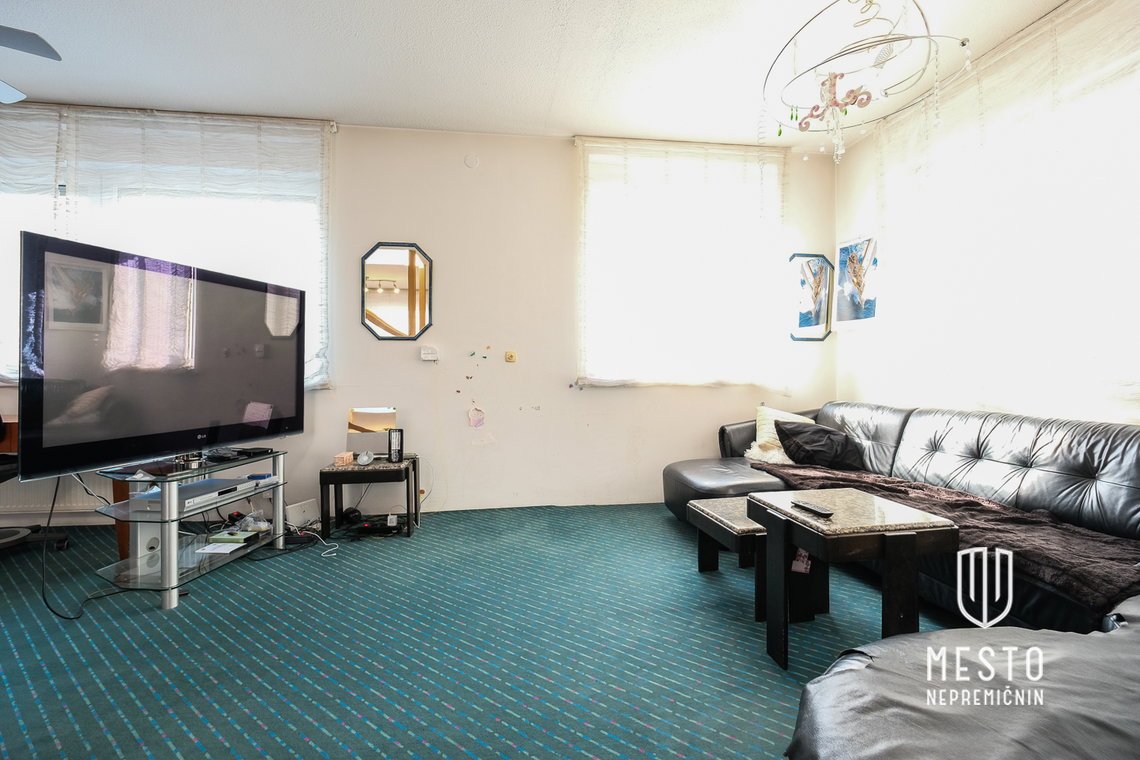 5-room duplex penthouse apartment in Zupančičeva jama – 11