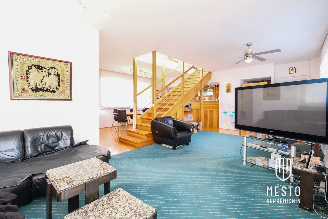 5-room duplex penthouse apartment in Zupančičeva jama – 12