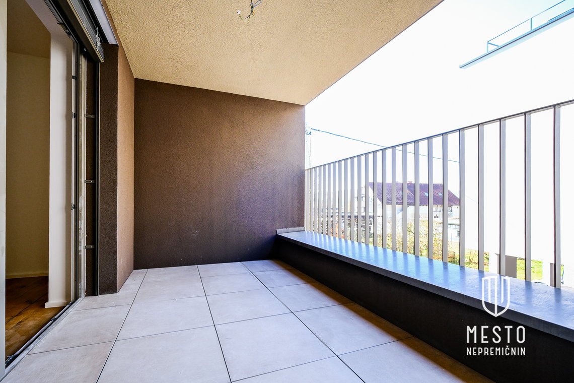 Three-bedroom apartment in Vila Block Slape 2 – 8