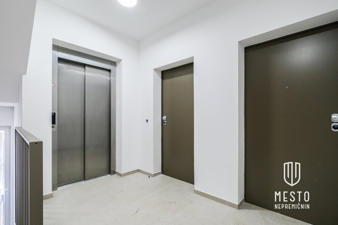 Three-bedroom apartment in Vila Block Slape 2 – 14