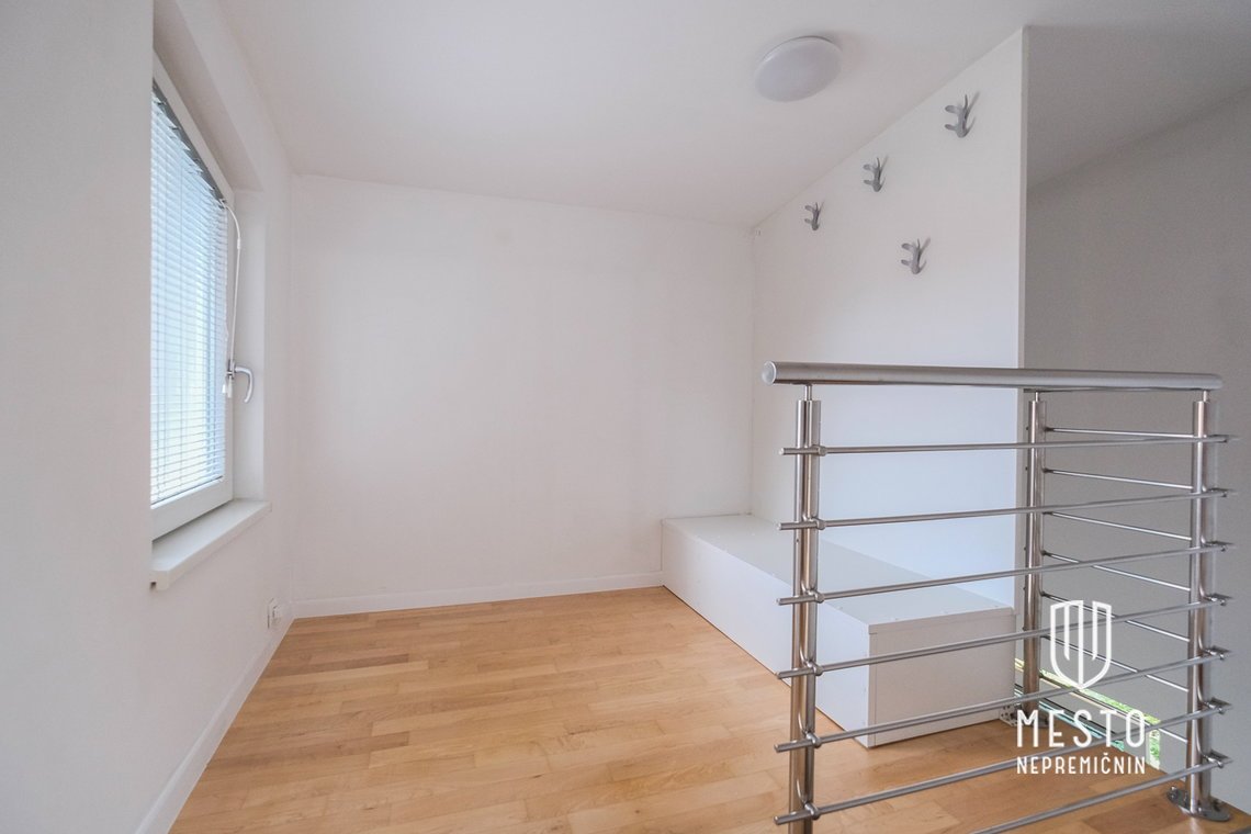 Spacious, renovated house in Spodnja Šiška – 23