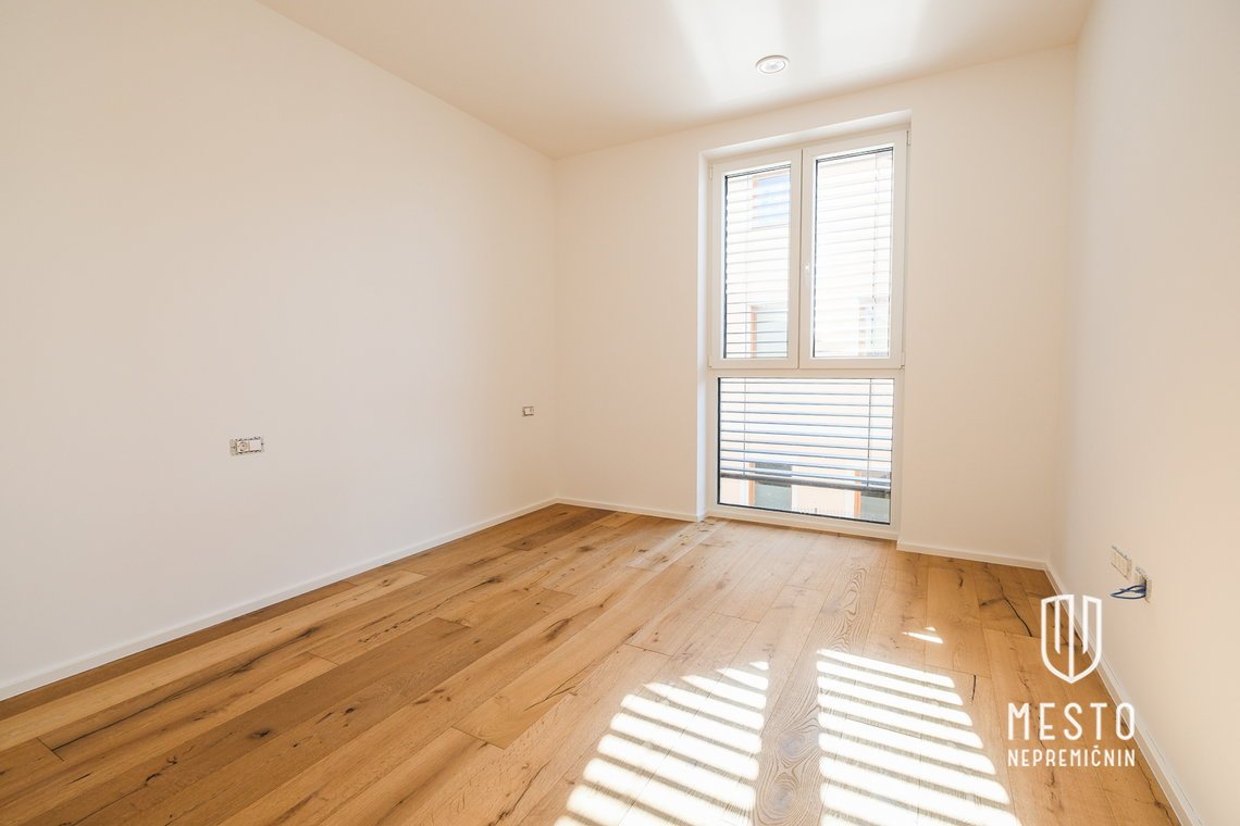 Three-bedroom apartment in Vila Block Slape 2 – 6
