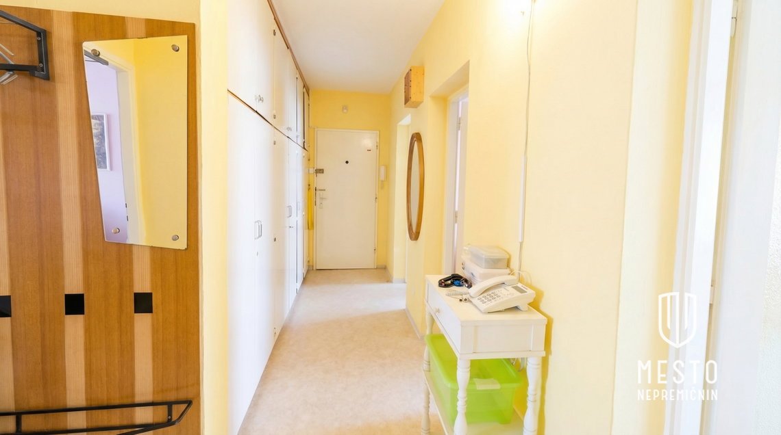 Three-and-a-half-room apartment in Šiška – 10